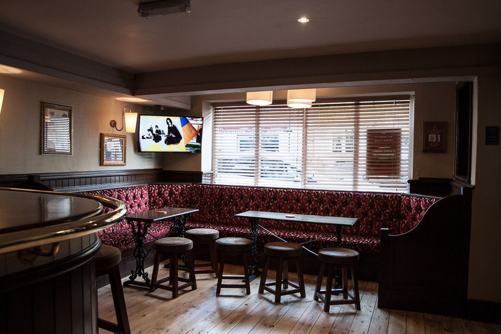 מלון הקסהאם The Coach And Horses מראה חיצוני תמונה